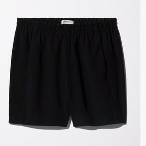 Aritzia Babaton Black Darren Shorts